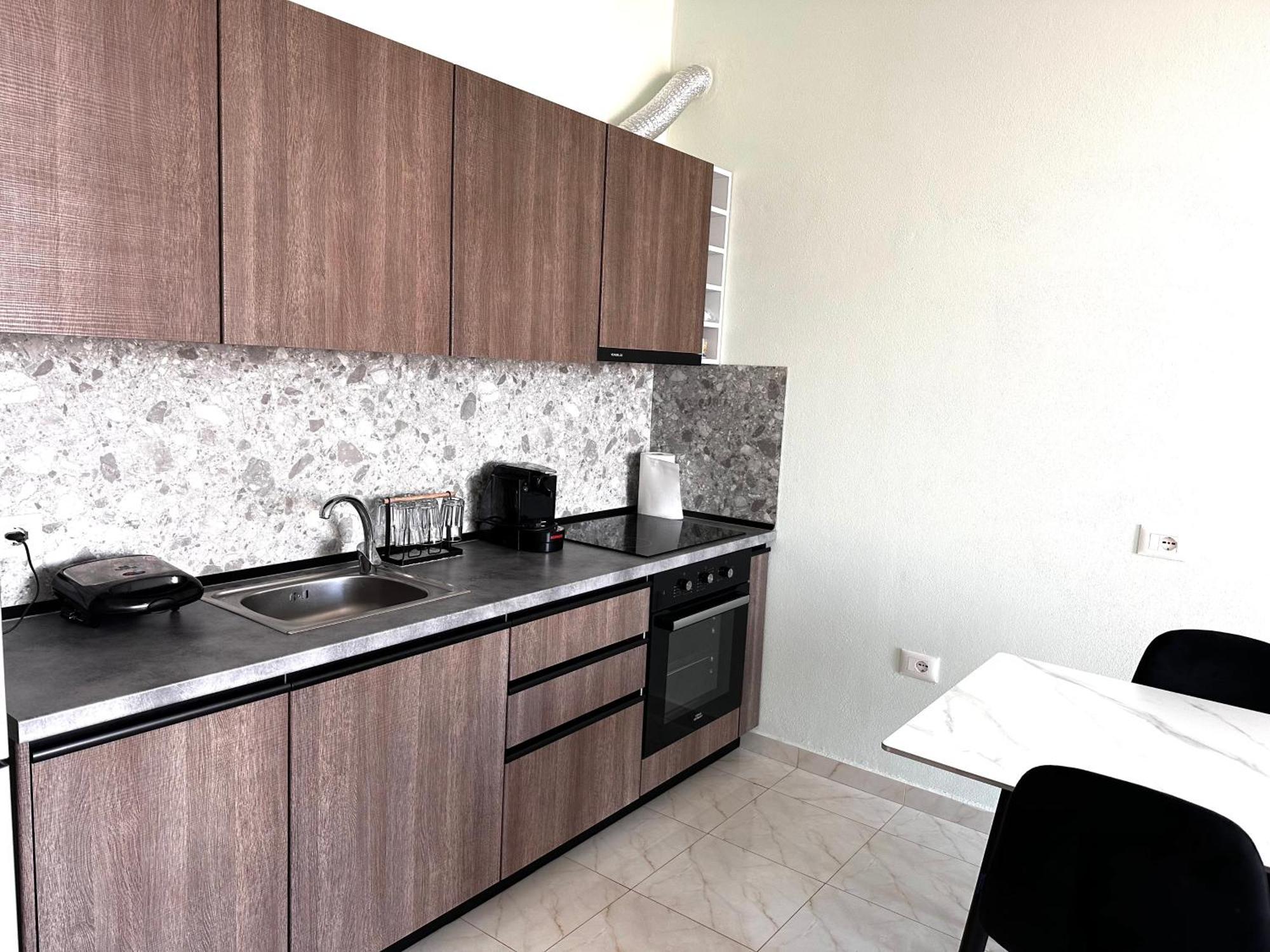 Luxury With Parking * Tirana